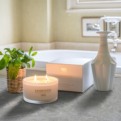 Naturalna świeca zapachowa/ LUXURY Mint & Thyme/ Rathbornes